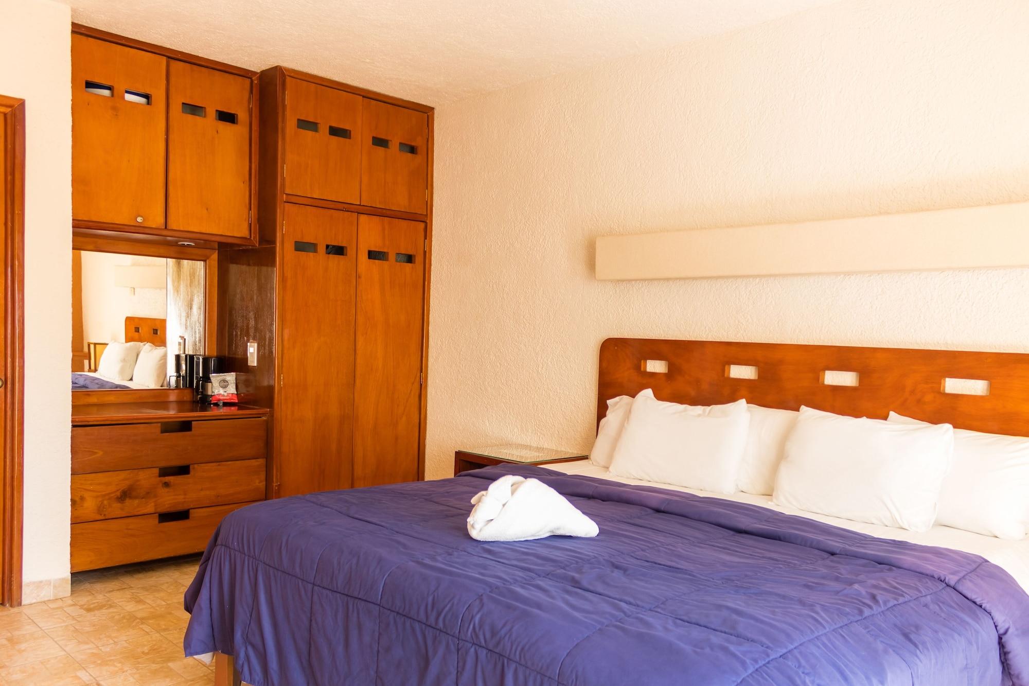 Luciana Hotel & Beach Club Плая-дель-Кармен Экстерьер фото