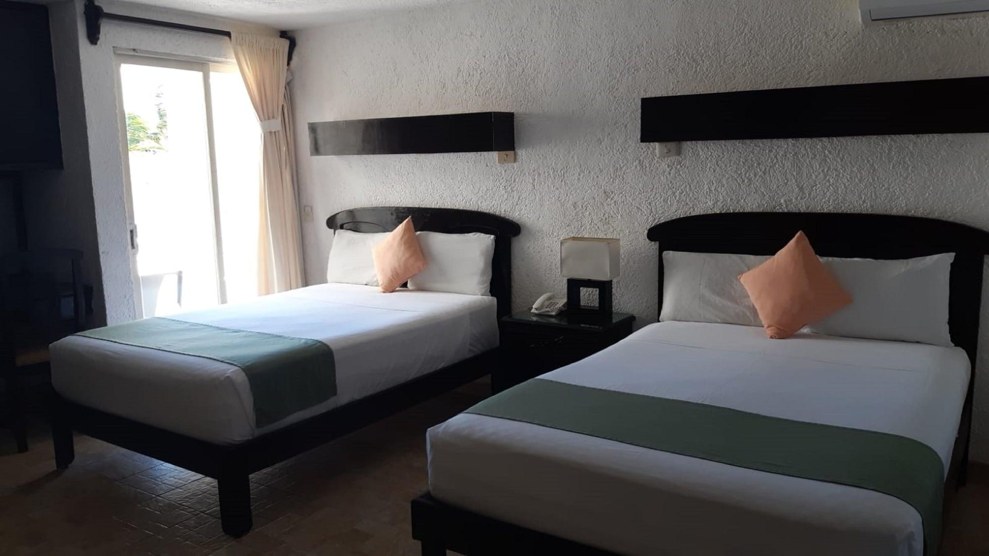 Luciana Hotel & Beach Club Плая-дель-Кармен Экстерьер фото