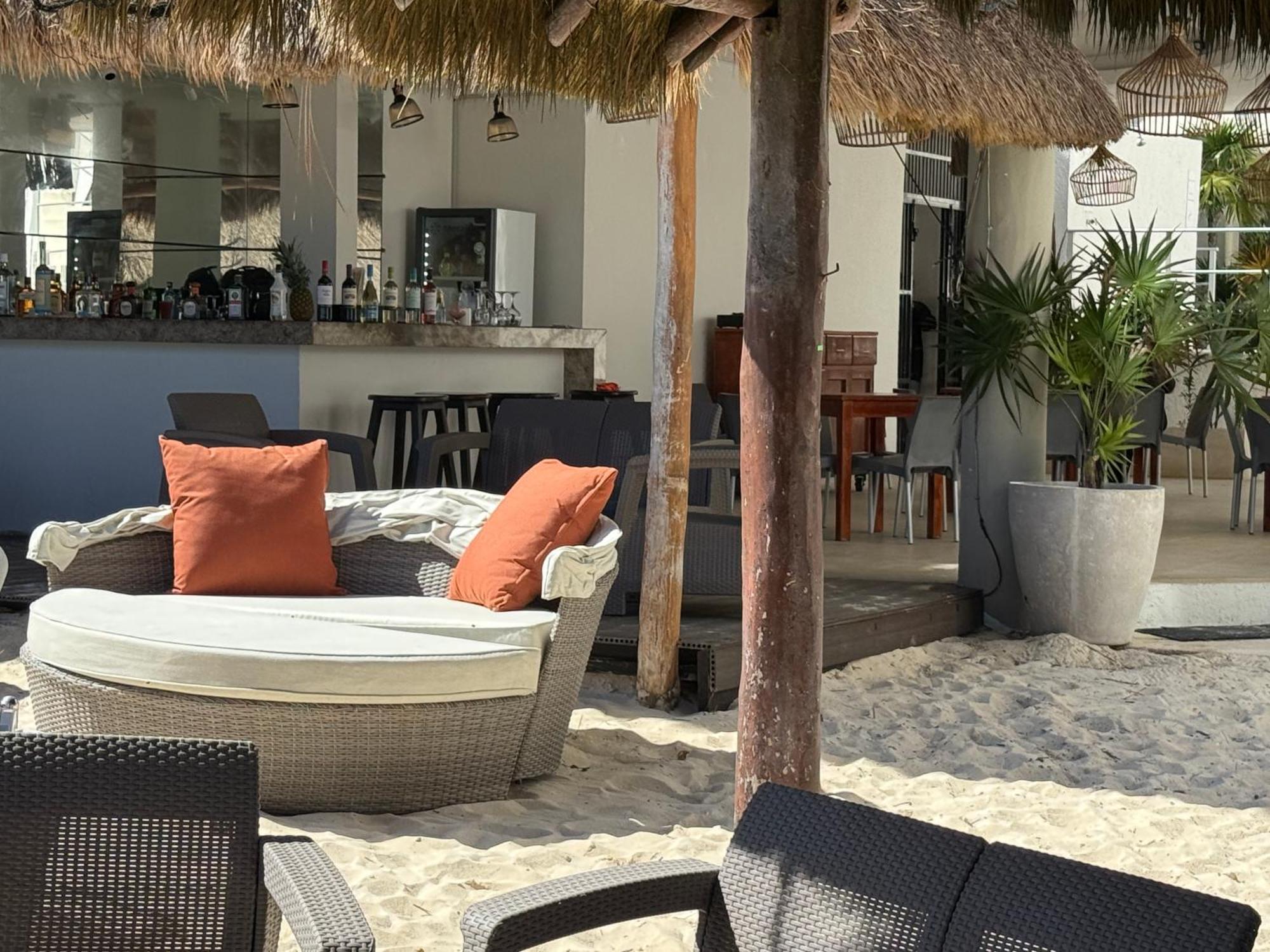 Luciana Hotel & Beach Club Плая-дель-Кармен Экстерьер фото